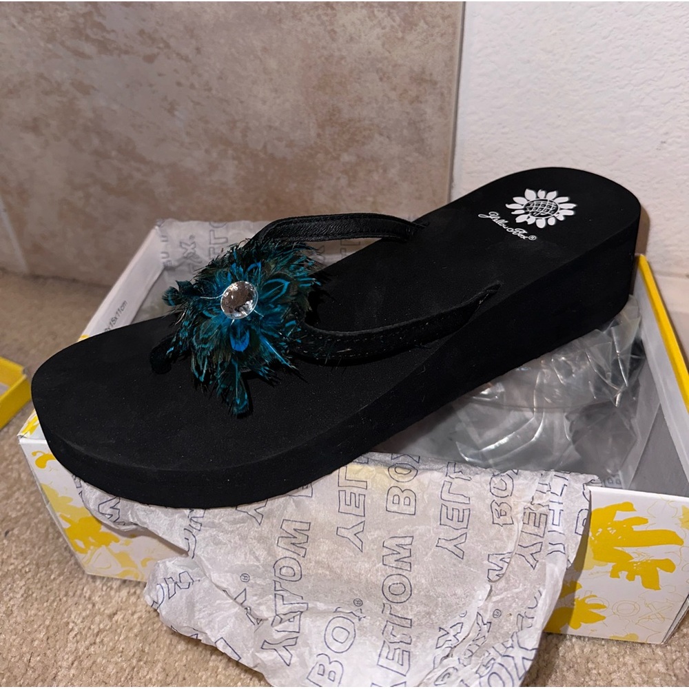 Yellow Box Black Sandals